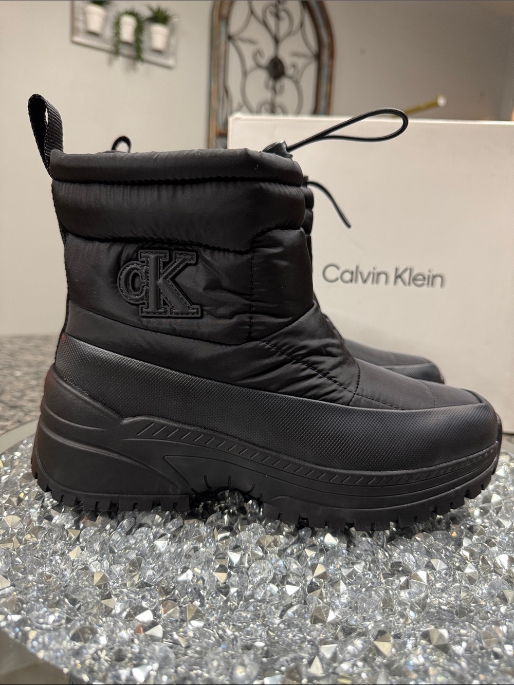 Calvin Klein Nelda Black Quilted cord Top Platform Snow winter Boot NEW 7